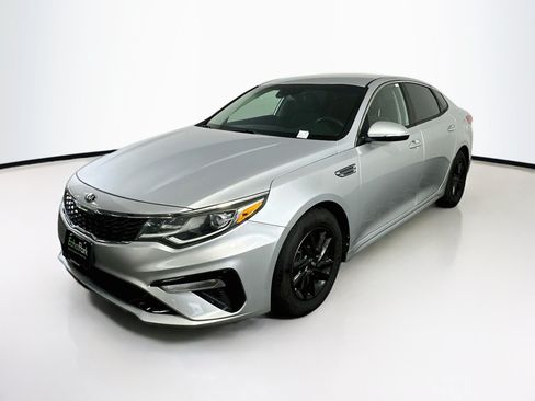 Used 2020 Kia Optima LX FWD image 3