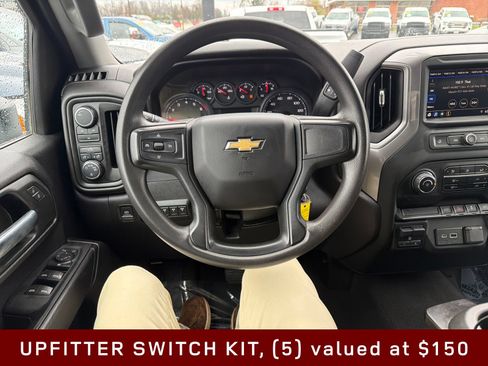 Used 2022 Chevrolet Silverado 2500 Custom w/ Custom Convenience Package AWD/4WD image 10