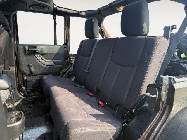 Used 2013 Jeep Wrangler Unlimited Sport w/ Connectivity Group AWD/4WD image 13