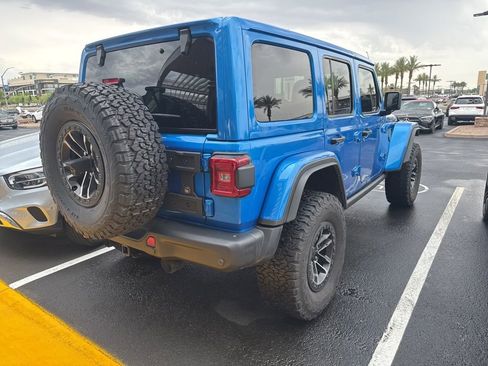 Used 2024 Jeep Wrangler Unlimited Rubicon image 4