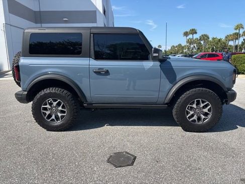 Used 2025 Ford Bronco Badlands image 2