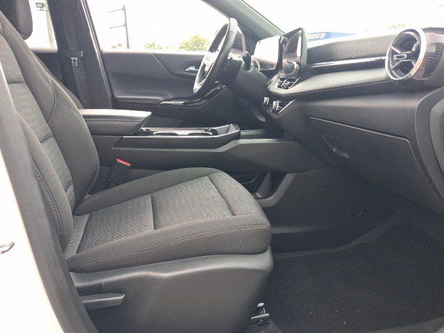 Used 2025 Chevrolet Equinox LT FWD image 41