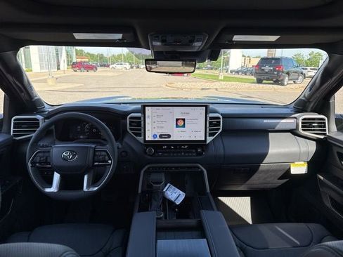 Used 2026 Toyota Tundra Platinum AWD/4WD image 21