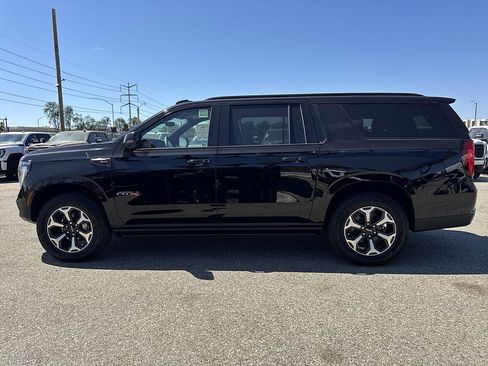 New 2026 GMC Yukon XL AT4 Ultimate w/ LPO, Floor Liner Package AWD/4WD image 5