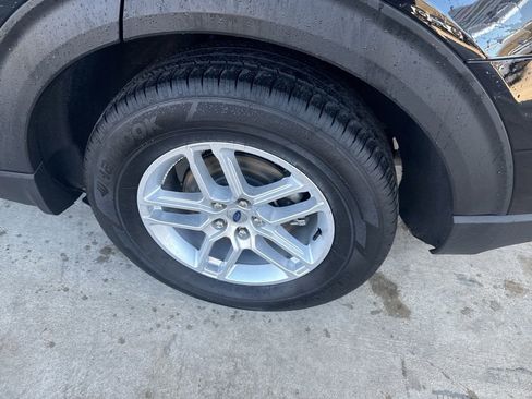 Certified 2025 Ford Explorer Active w/ Active Comfort Package image 29