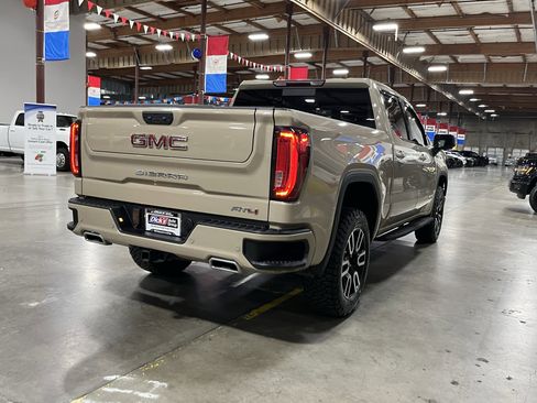 Used 2023 GMC Sierra 1500 AT4 w/ AT4 Premium Package image 5
