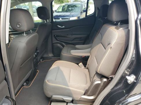 Used 2023 GMC Acadia AT4 AWD/4WD image 12