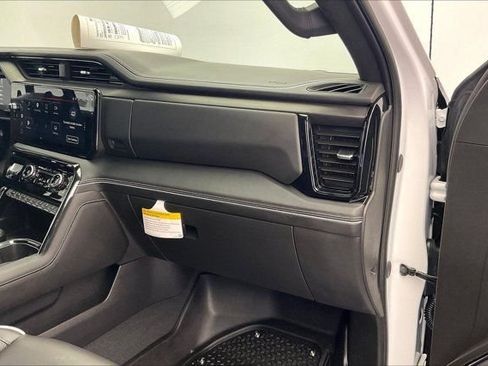 Used 2026 GMC Sierra 1500 AT4X AWD/4WD image 15
