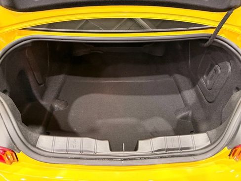 Used 2017 Chevrolet Camaro SS RWD image 13