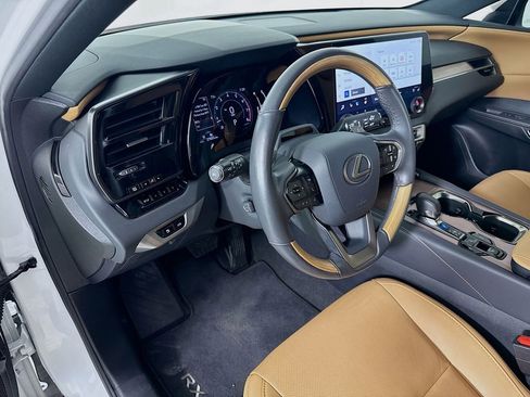 Certified 2024 Lexus RX 350 Premium w/ Convenience Package FWD image 9