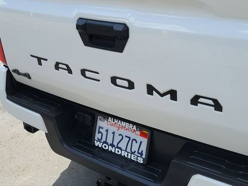 Used 2024 Toyota Tacoma TRD Off-Road AWD/4WD image 9