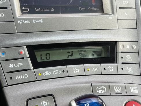Used 2013 Toyota Prius Prime Plug-In Hybrid FWD image 22