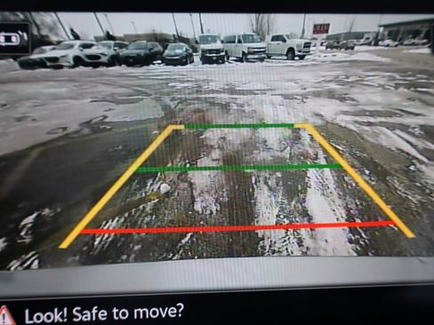 Used 2023 Volkswagen Tiguan SE R-Line image 13