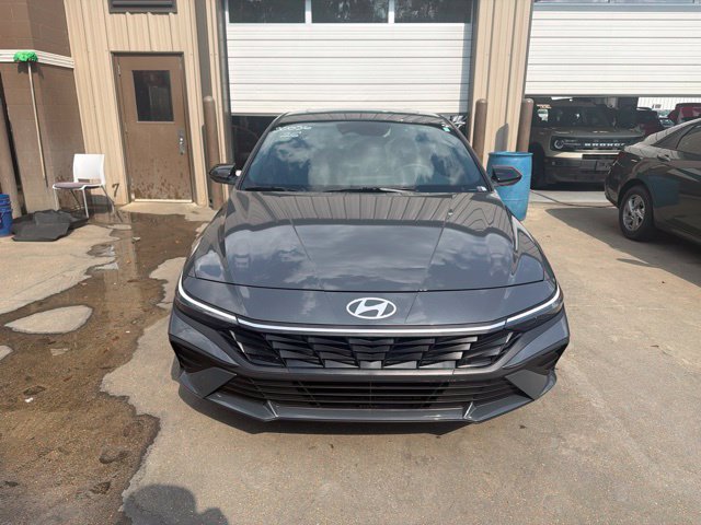 New 2026 Hyundai Elantra SEL Sport FWD image 8