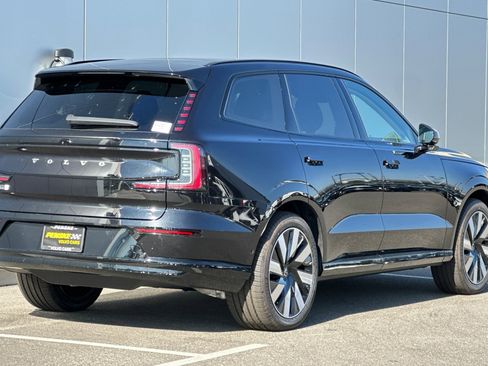 New 2025 Volvo EX90 Ultra image 5