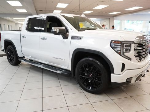 Used 2023 GMC Sierra 1500 Denali AWD/4WD image 14