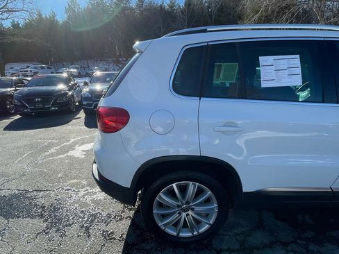 Used 2016 Volkswagen Tiguan SE image 10