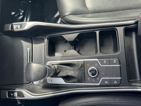 Used 2022 Kia Sorento S w/ Panoramic Sunroof Package image 20