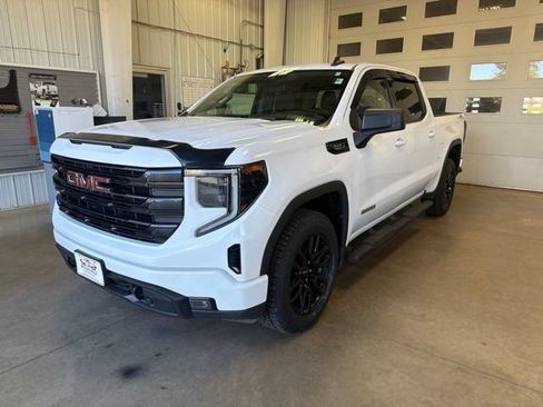 Used 2022 GMC Sierra 1500 Elevation w/ Preferred Package AWD/4WD image 2