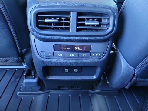 Used 2026 Honda Pilot EX-L image 17