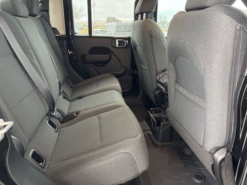 New 2025 Jeep Gladiator Willys image 12