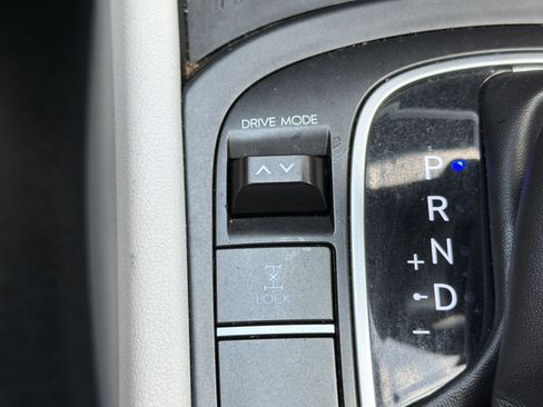 Used 2025 Hyundai Kona SEL AWD/4WD image 9