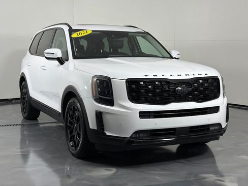 Used 2021 Kia Telluride SX w/ SX Prestige Package AWD/4WD image 3