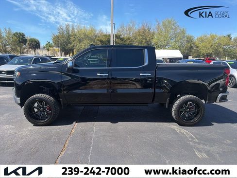 Used 2020 Chevrolet Silverado 1500 LTZ w/ LTZ Premium Package image 5