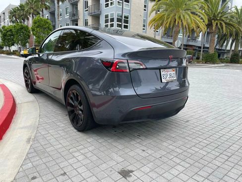 Used 2023 Tesla Model Y Long Range image 5