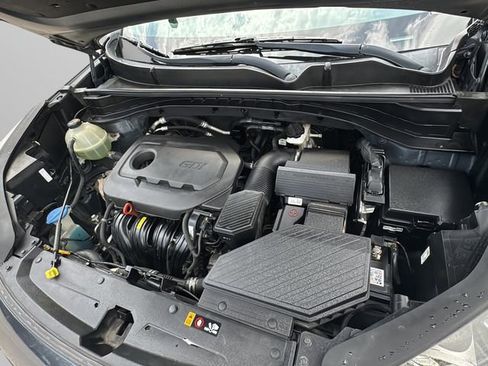 Used 2017 Kia Sportage LX image 28