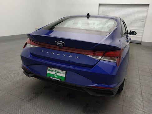 Used 2022 Hyundai Elantra SEL image 7