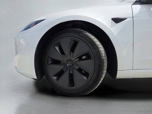 Used 2025 Tesla Model 3 RWD image 40