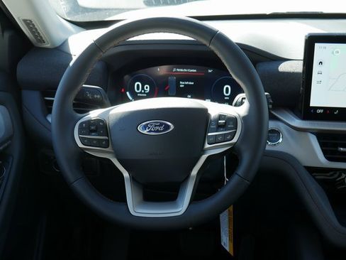 New 2026 Ford Explorer Active image 18
