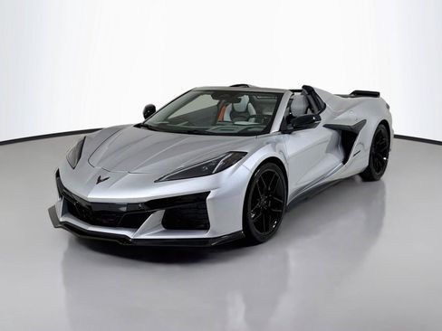 Used 2026 Chevrolet Corvette Z06 RWD image 10