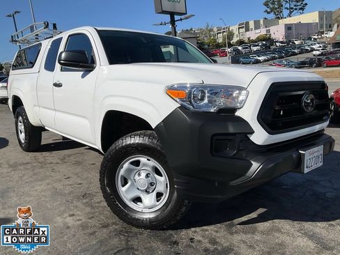 Used 2023 Toyota Tacoma SR AWD/4WD image 1