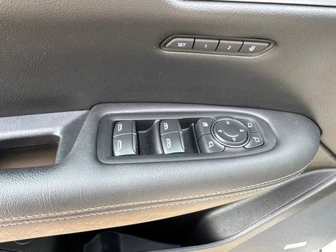 Certified 2024 Cadillac XT5 Premium Luxury FWD image 10