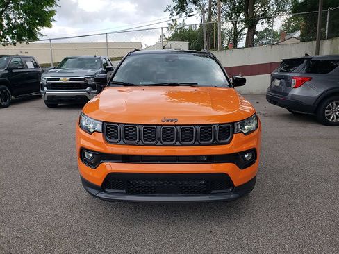Used 2026 Jeep Compass Limited AWD/4WD image 2