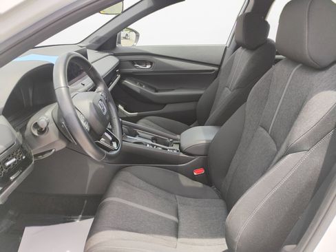 Certified 2025 Honda Accord Sport image 9