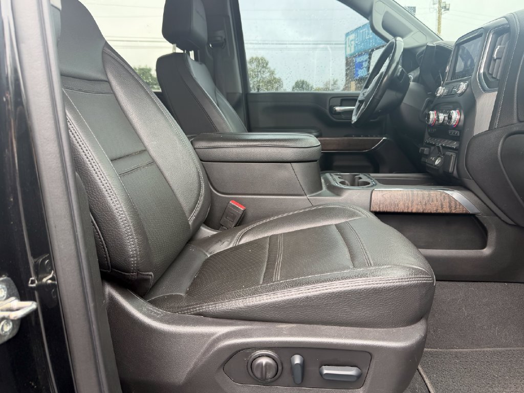 Used 2023 GMC Sierra 3500 Denali AWD/4WD image 8