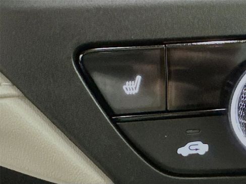 Certified 2025 Honda Accord SE image 16
