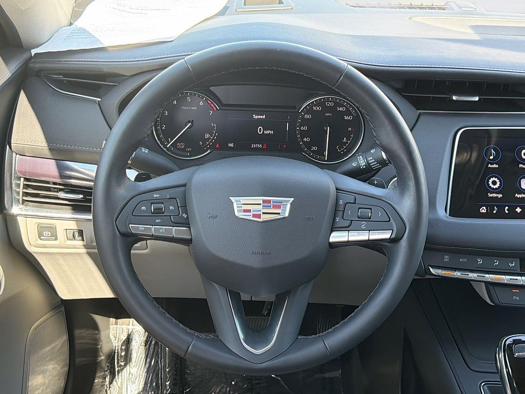 Certified 2023 Cadillac XT4 Luxury FWD image 7