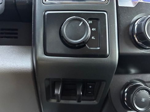 Used 2022 Ford F250 XLT AWD/4WD image 19