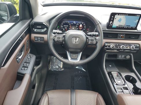 Used 2023 Honda Pilot Elite image 13