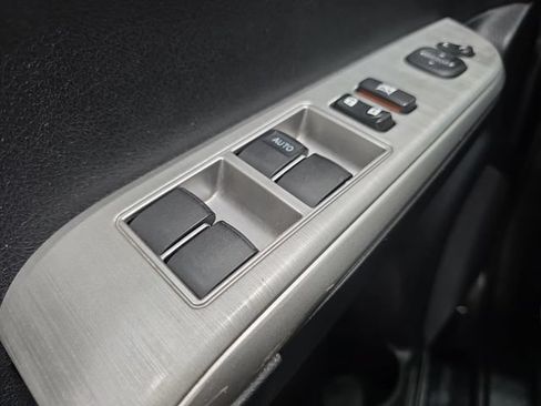 Used 2014 Toyota Camry SE FWD image 25