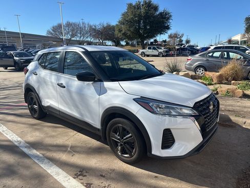 Certified 2024 Nissan Kicks S image 1