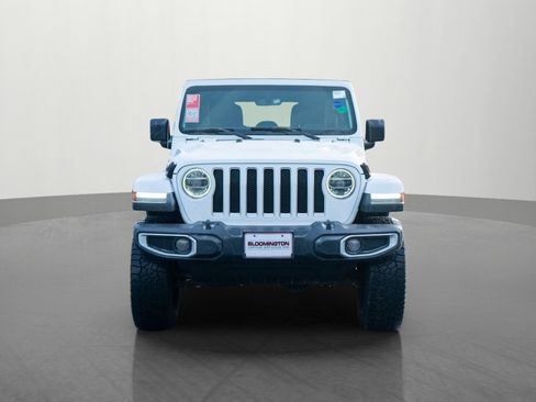 Used 2018 Jeep Wrangler Unlimited Sahara w/ Uconnect 4C Nav & Sound Group image 2