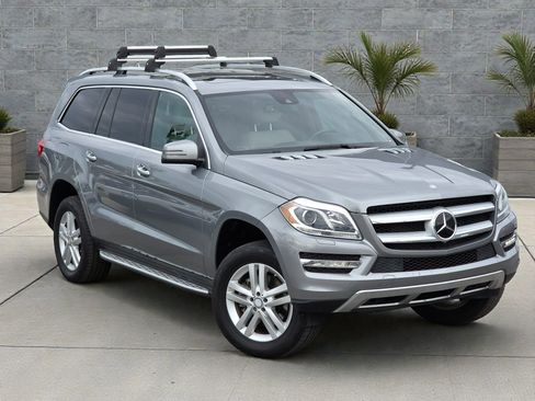 Used 2016 Mercedes-Benz GL 450 4MATIC image 2