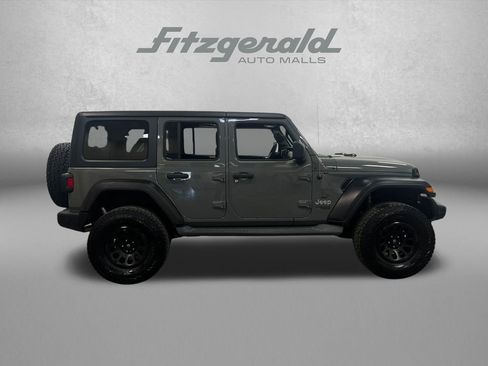 Used 2018 Jeep Wrangler Unlimited Sport S AWD/4WD image 6