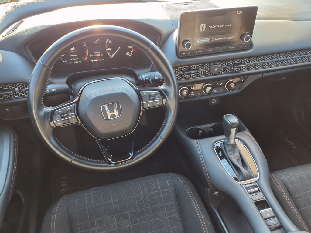 Certified 2025 Honda HR-V Sport image 13