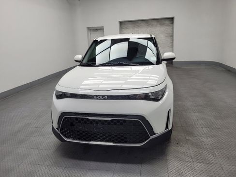 Used 2023 Kia Soul LX image 15